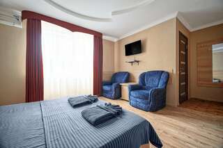 Гостиница Лоза Краснодар Улучшенный номе с двумя раздельными кроватями-1