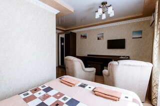 Гостиница Лоза Краснодар Полулюкс с двуспальной кроватью-3