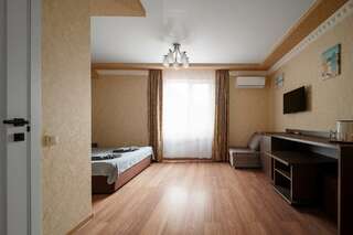 Гостиница Лоза Краснодар Полулюкс номер-1