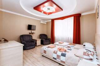 Гостиница Лоза Краснодар Двухместный номер с двумя отдельными кроватями-5
