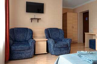 Гостиница Лоза Краснодар Улучшенный номе с двумя раздельными кроватями-2